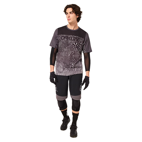 MAVEN SCRUB SHORT